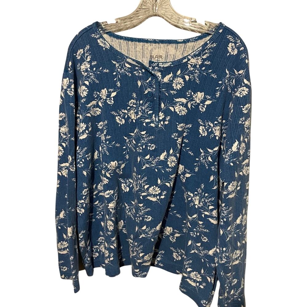 Blair, blue and white floral  long sleeve tea women’s size 2X